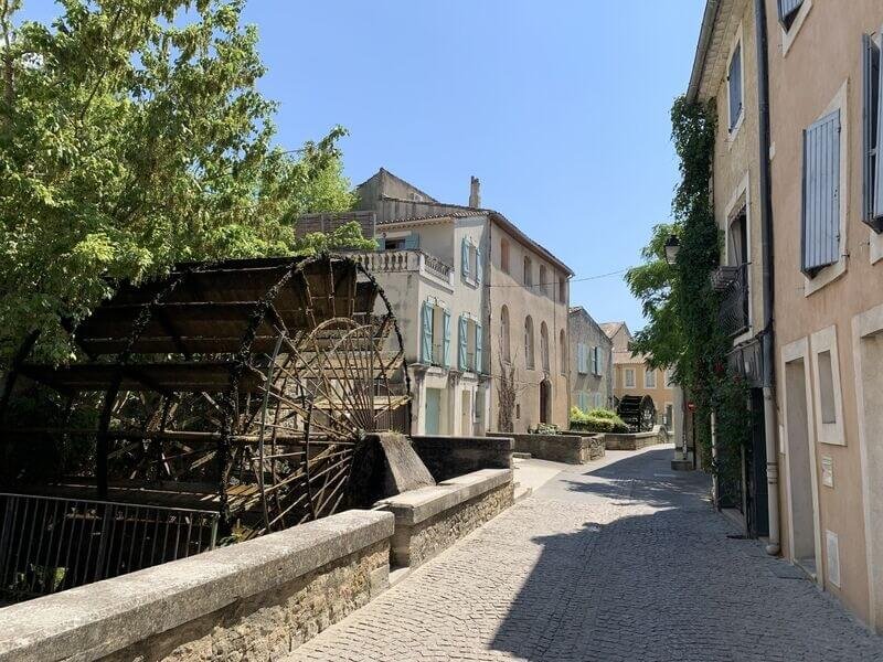 isle sur sorgue rue des roues